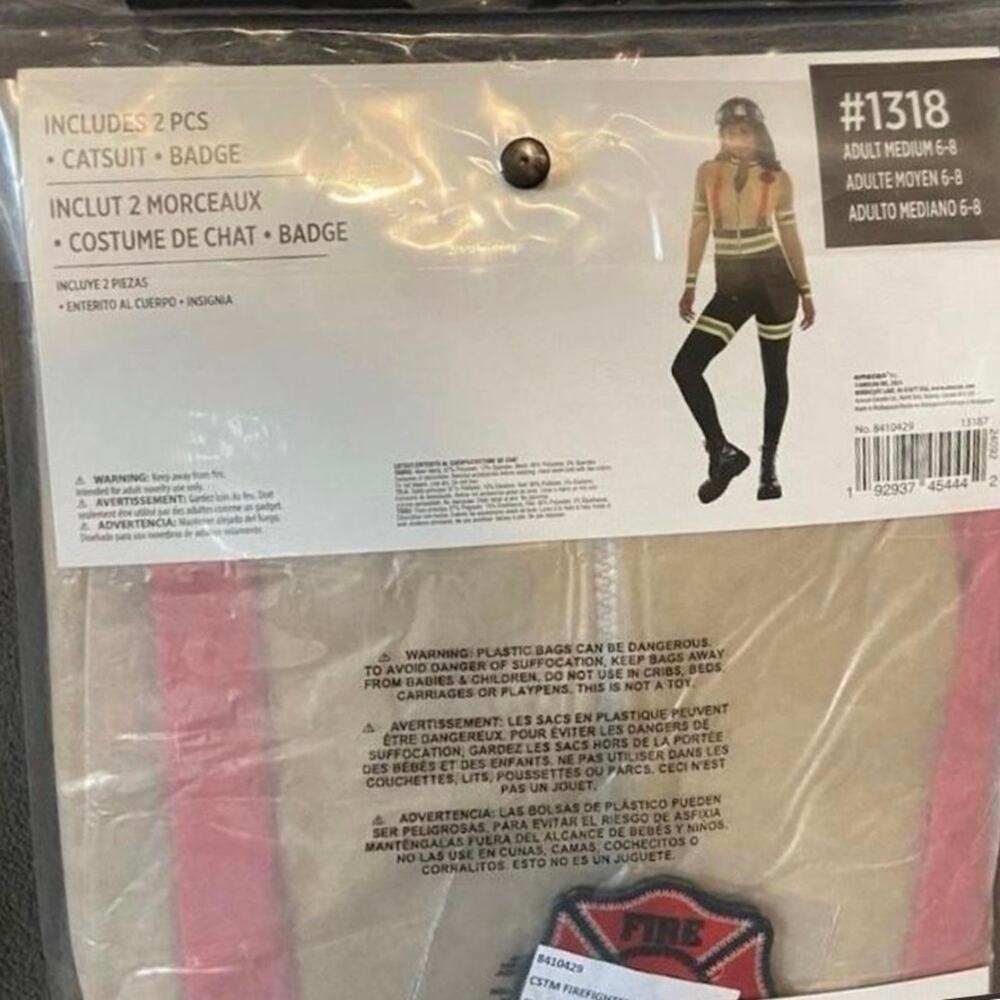 NWT! Classic Firefighter Women's Firefighter Costume - ADULT MEDIUM (6 - 8) - Picture 4 of 4